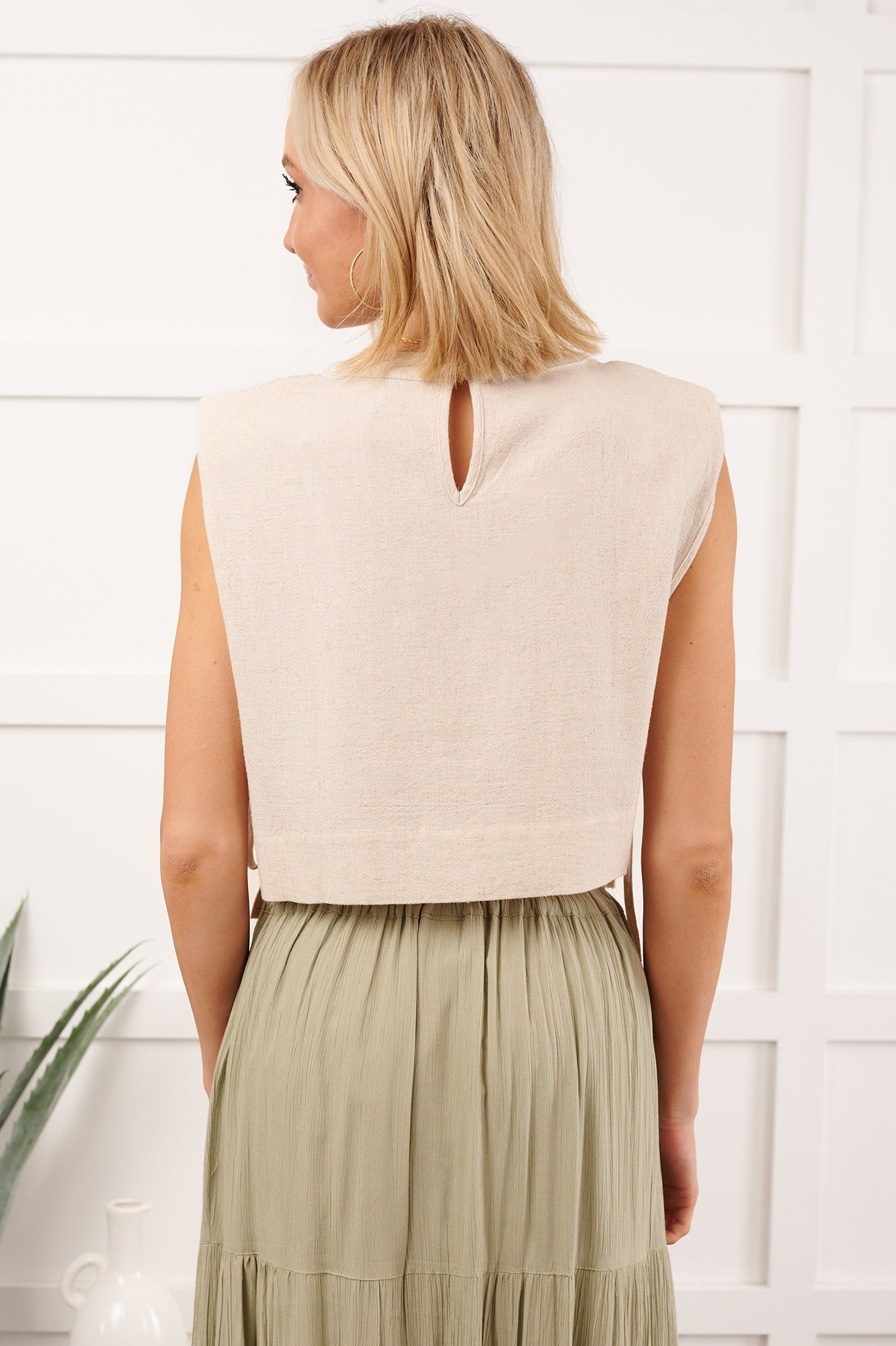 Simply Divided Sleeveless Side Tie Linen Top (Oatmeal)
